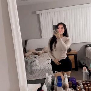 Meet your Posher, Anayeli